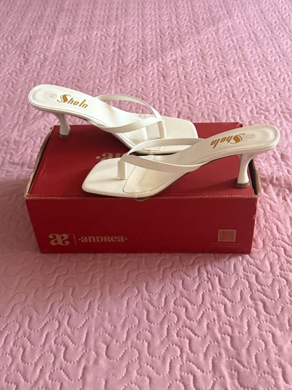 Square-Toe Mid Heel Thong Sandals